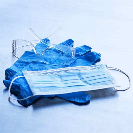 Einweg-Gesichtsmaske KN95 für zivile/medizinische/chirurgische Zwecke, Ce/FDA/TUV-Zertifikat, 3-lagige schützende Ohrbügel-Gesichtsmasken